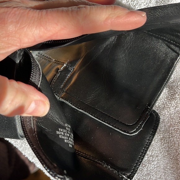 Booties Marc Fisher. Preowned. Excellent Condition. - Picture 7 of 9